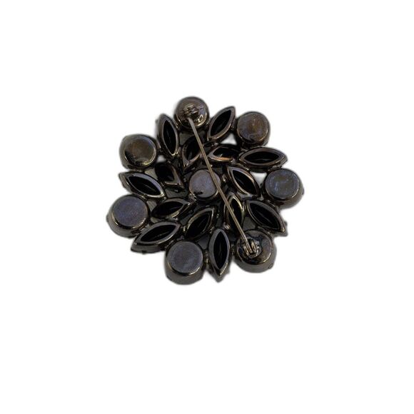 Beautiful Vintage Black Glass Brooch - Picture 4 of 5